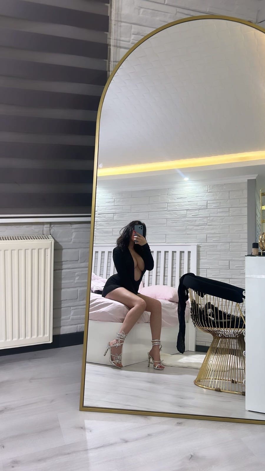 Gündeş Güzel ve Enerjik Kadın Escort Gizem