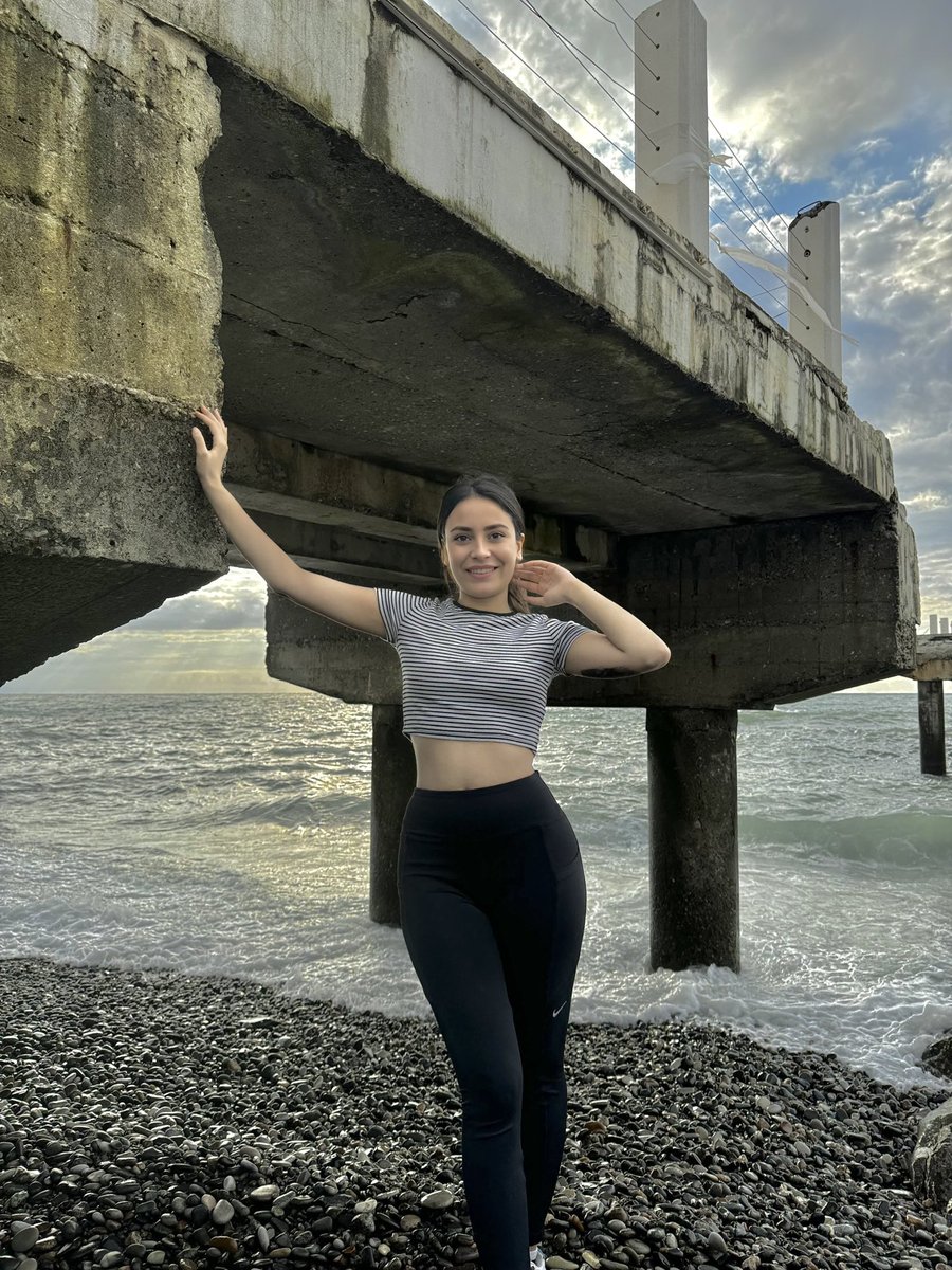 Suüstü Telekız Bayan Escort Ada